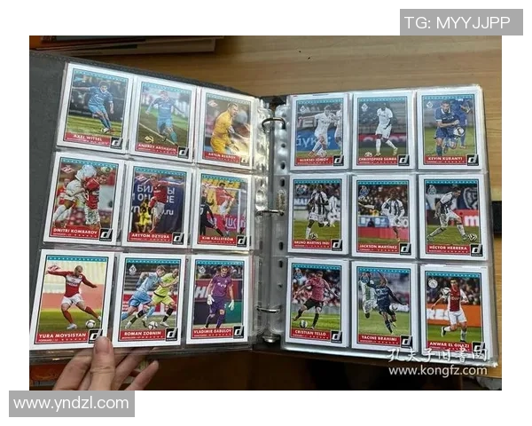 请好朋友帮我购买心仪的足球球星卡一起收藏和分享快乐时光