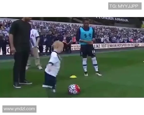 足球球星跨界挑战其他运动的极限表现与精彩瞬间 足球球星跨界挑战其他运动的极限表现与精彩瞬间