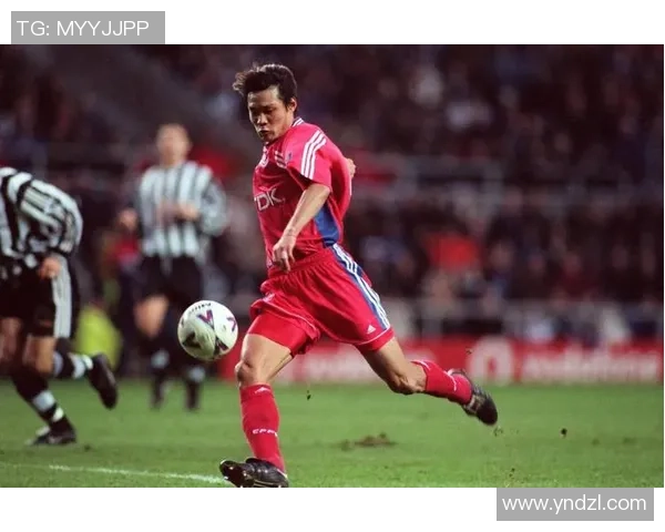 球星专属足球裤设计与功能分析 探讨品牌与科技如何提升运动表现 球星专属足球裤设计与功能分析 探讨品牌与科技如何提升运动表现